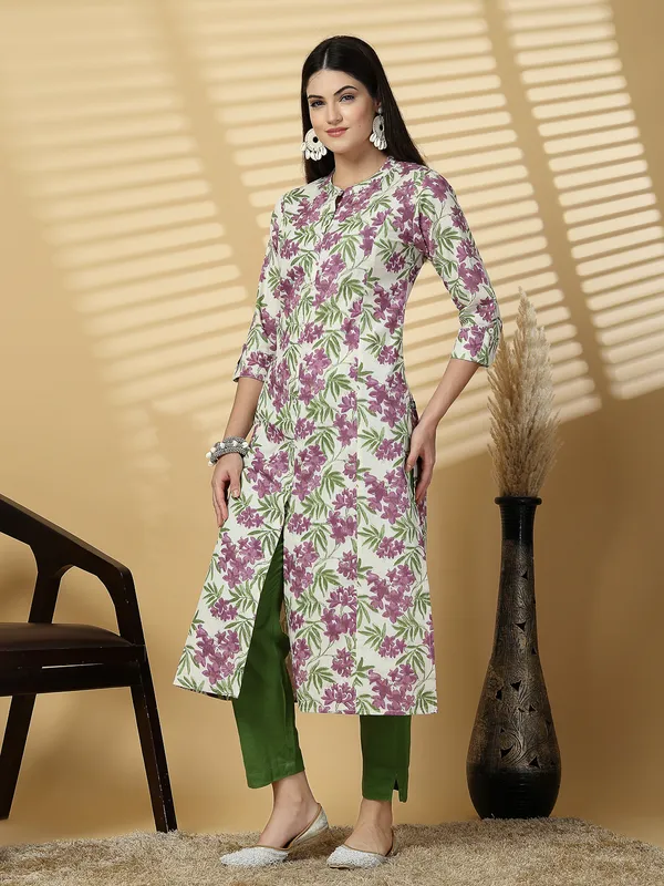 Purple_Cotton_Floral_Print_A-Line_Regular_Kurta_for_Women