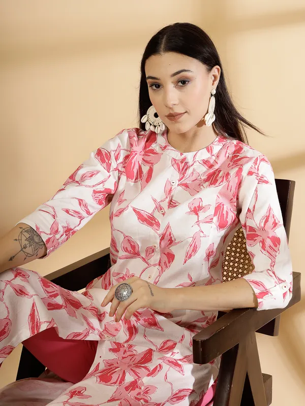Pink_Cotton_Floral_Print_A-Line_Regular_Kurta_for_Women