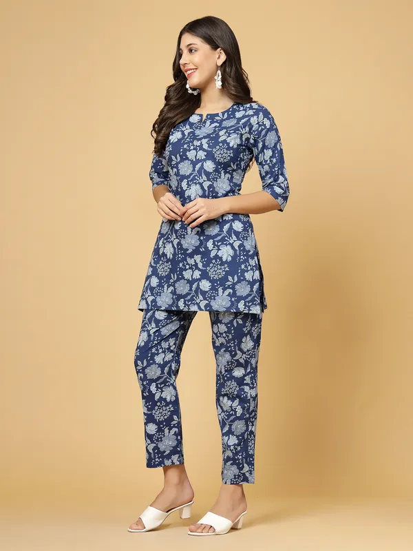 Indigo_Blue_Cotton_Printed_Night_Suit_Top_And_Pajama_Set