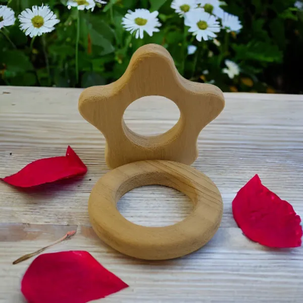 Baby_Gum_Soothing_Neem_Wooden_Teethers_of_Shapes_-_Flower_&_Circle