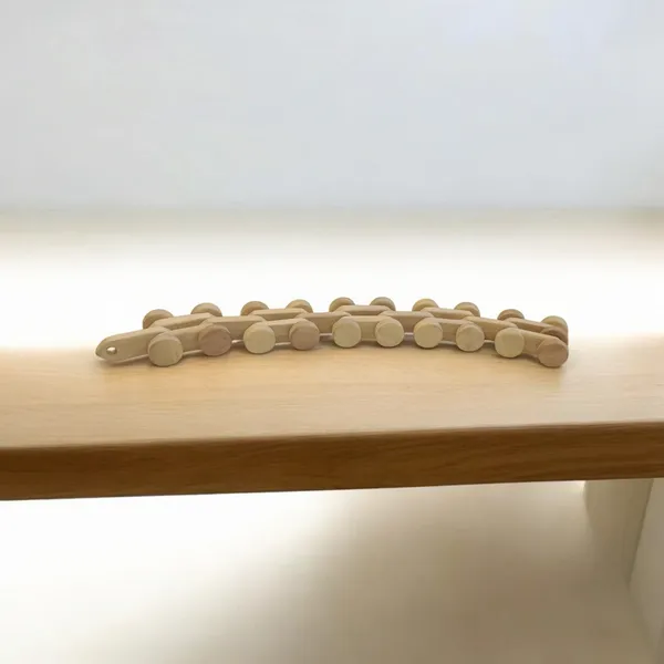 Neem_Wooden_Chain_Car_for_Toddlers_-_Memorable_Gift_for_Toddlers