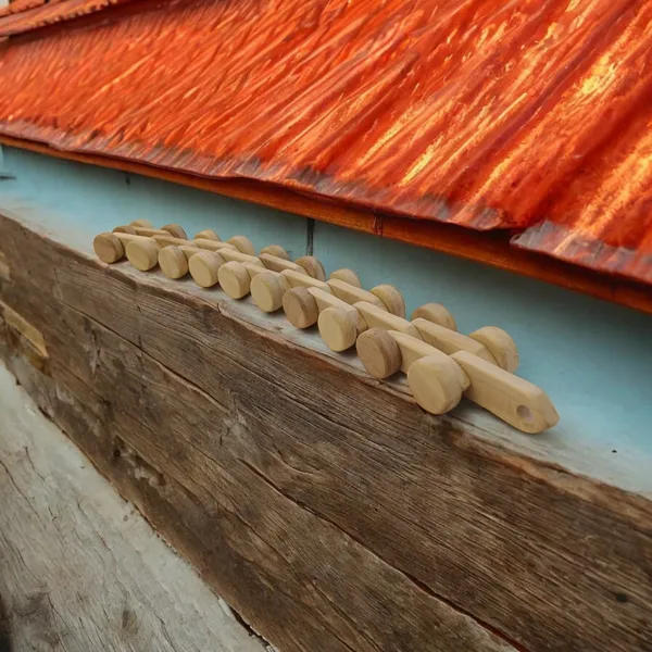 Neem_Wooden_Chain_Car_for_Toddlers_-_Memorable_Gift_for_Toddlers