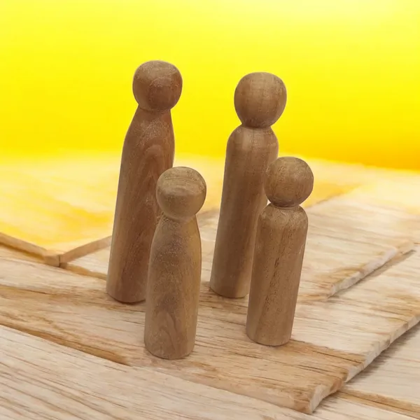 Neem_Wooden_DIY_Peg_Family_Kit