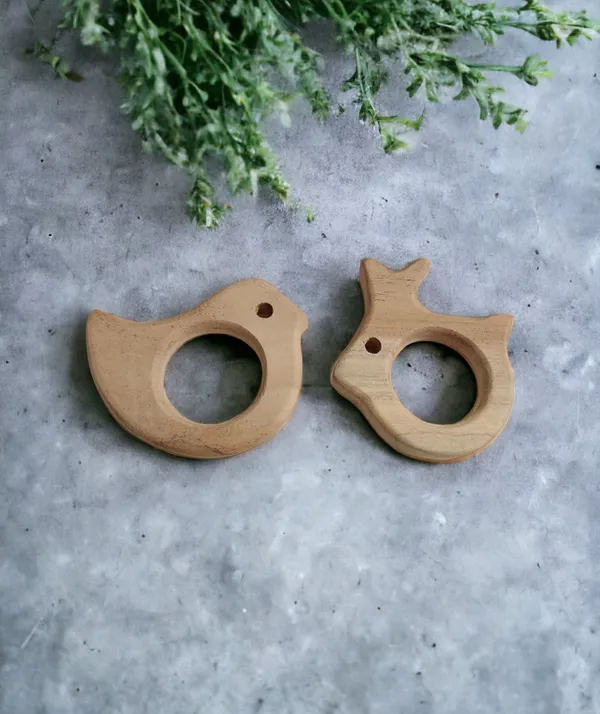 Set_of_2_Soothing_Neem_Wooden_Teethers_of_Shapes_Dove_&_Rabbit