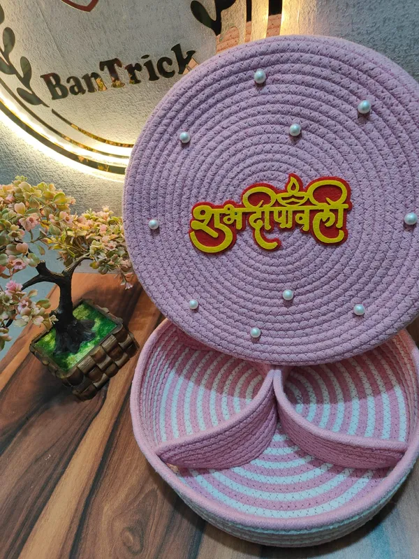 All_the_Cultures_Fabricating_India_Handmade_Small_Dry_/Natural_baskets/Chic_Dry__bag/handbag_from_India/carry_tote_bag_Sling_Bags_White-Crtoon/kids_baskets