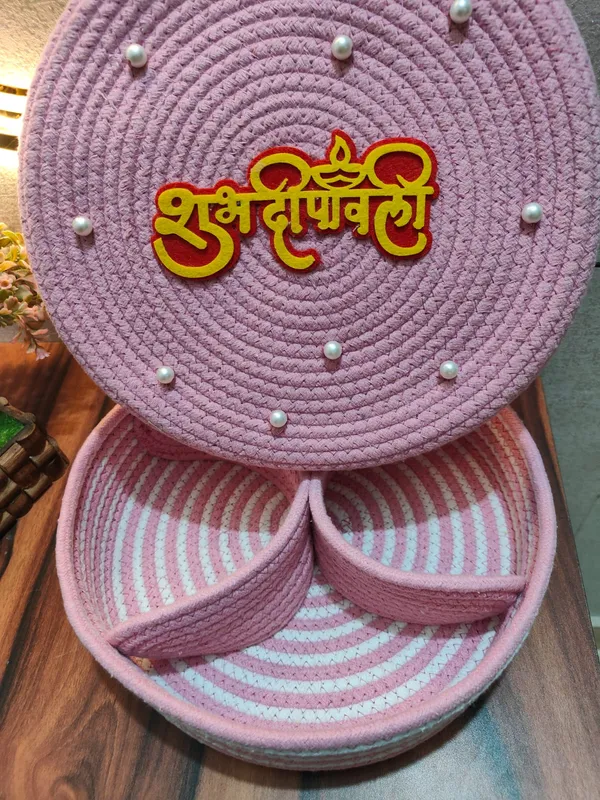 All_the_Cultures_Fabricating_India_Handmade_Small_Dry_/Natural_baskets/Chic_Dry__bag/handbag_from_India/carry_tote_bag_Sling_Bags_White-Crtoon/kids_baskets