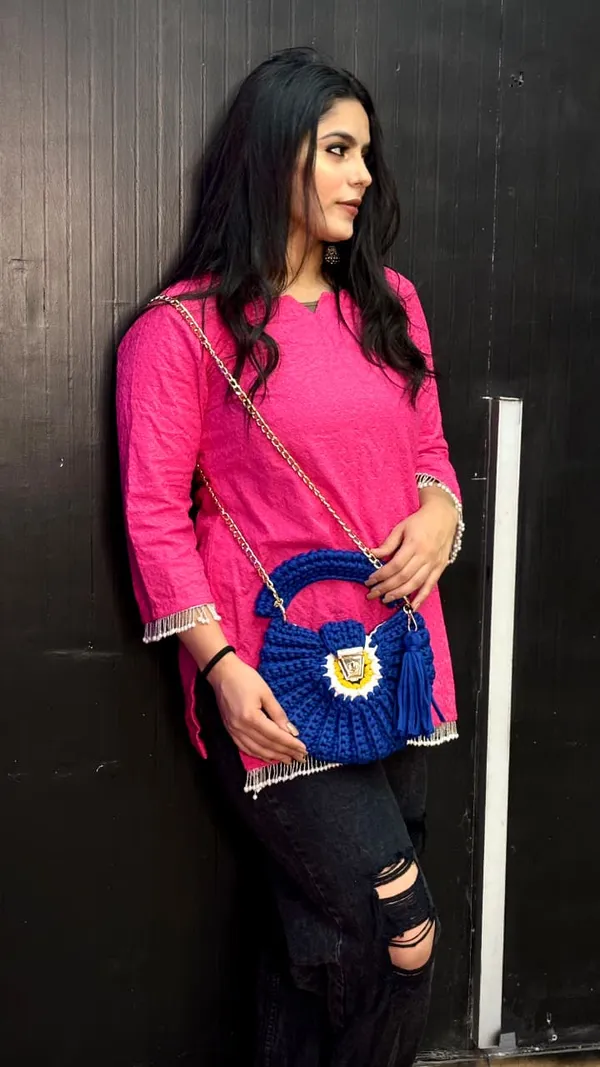 Bantrick_Blue_Conch_Crochet_Bag
