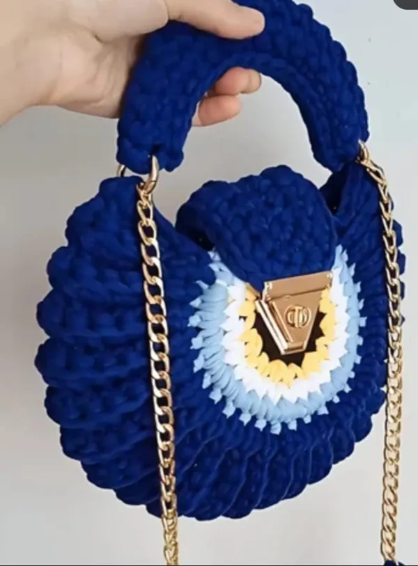 Bantrick_Blue_Conch_Crochet_Bag
