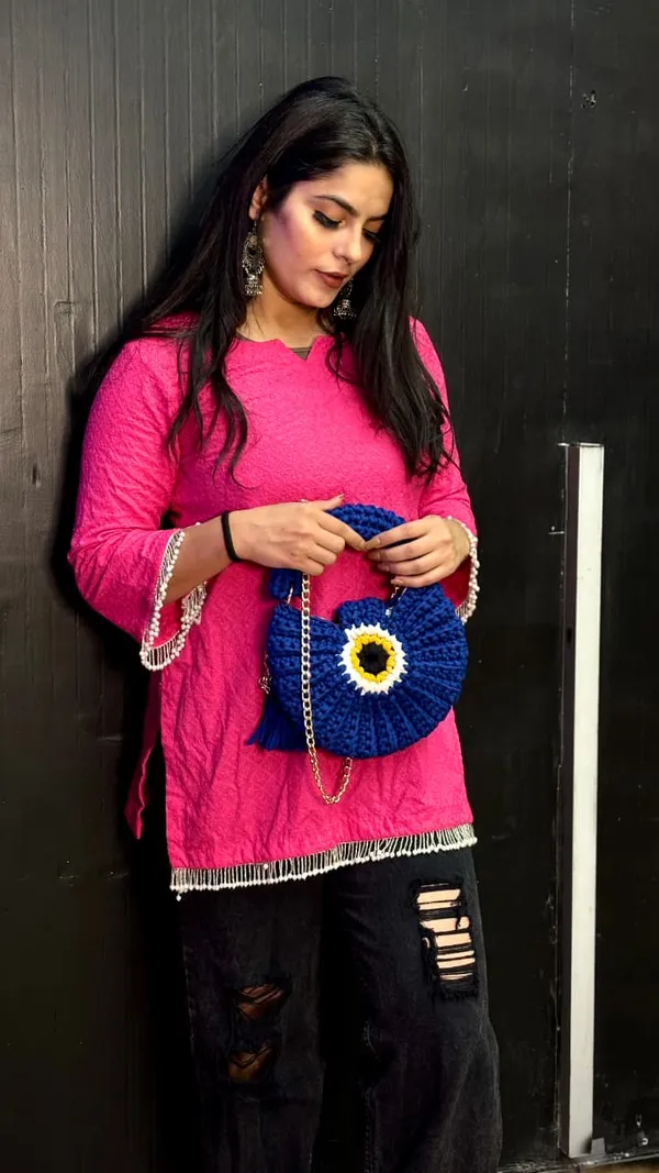 Bantrick_Blue_Conch_Crochet_Bag