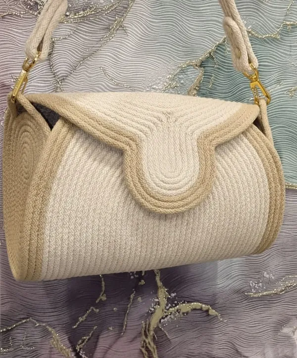 Cotton_rope_boho_fancy_handbag_stlish_handmade_.Handmade_cotton_cored_corssbody_Bags_small_purse_with_gold_chain_strap_and_strap_and_clasp,_Elegant_shoulder_bag,