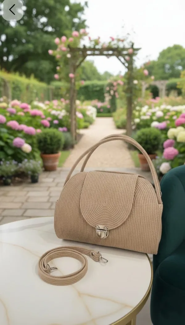 Cotton_rope_boho_fancy_handbag_stlish_handmade_.Handmade_cotton_cored_corssbody_Bags_small_purse_with_gold_chain_strap_and_strap_and_clasp,_Elegant_shoulder_bag,