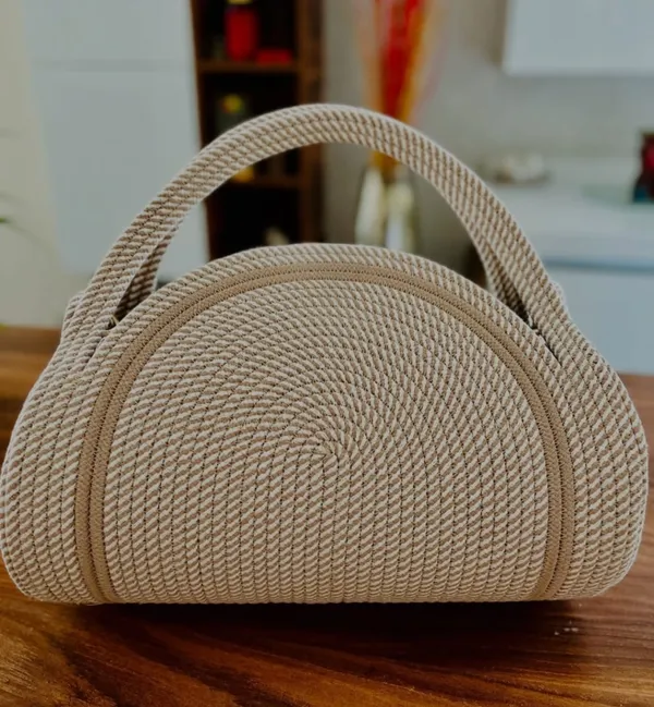 Cotton_Rope/_Jute_/Small_Dry_grass/Natural_Cane/Chic_Dry_Grass_Bag/Super_Area_Rugs/All_Natural_Soft_Jute_Braided_Hand-Woven_Rug_Natural_Black-Pink_Oval_Mat