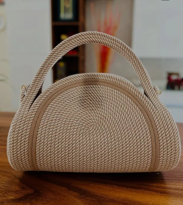Cotton_Rope/_Jute_/Small_Dry_grass/Natural_Cane/Chic_Dry_Grass_Bag/Super_Area_Rugs/All_Natural_Soft_Jute_Braided_Hand-Woven_Rug_Natural_Black-Pink_Oval_Mat