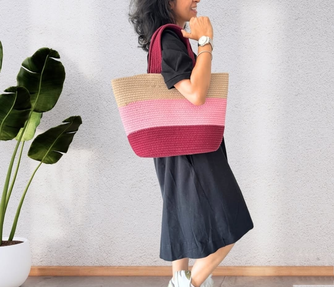 Cotton_Rope/_Jute_/Small_Dry_grass/Natural_Cane/Chic_Dry_Grass_Bag/Cotton_Rope_Woven_Bag_For_Women_Vibrant_Cotton_Rope_Handbag_Chic_Large_Tote_For_Women,Stylish_Carryall_&_Shoulder_Beige-Pink-Red_Bag