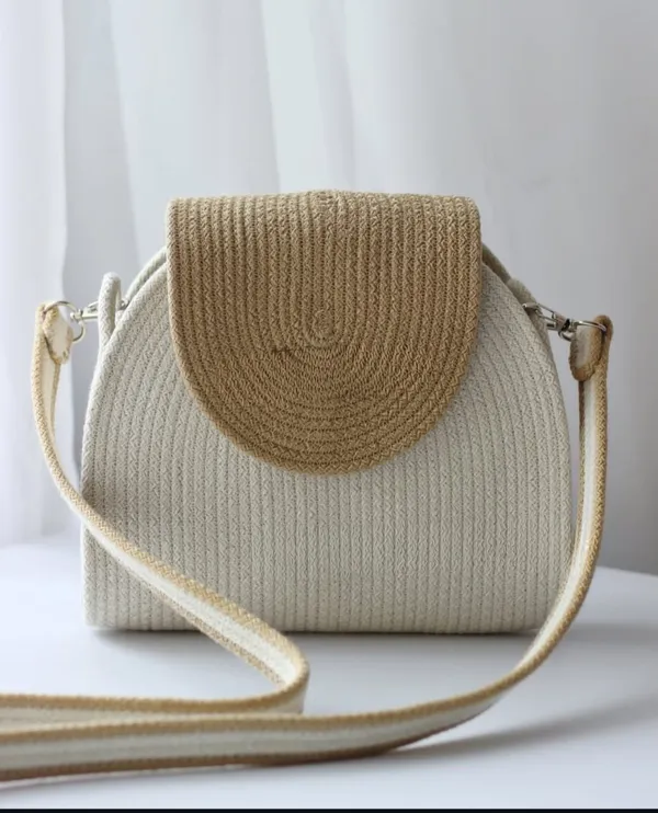 Cotton_Rope/_Jute_/Small_Dry_grass/Natural_Cane/Chic_Dry_Grass_Bag/Super_Area_Rugs/All_Natural_Soft_Jute_Braided_Hand-Woven_Rug_Natural_Black-Pink_Oval_Mat