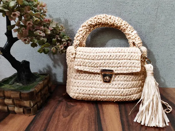 Bantrick RAFIA Sling Handmade handbag Small Dry grass/Natural Cane/Chic Dry  Grass bag/handbag from Manipur/carry tote bag Sling Bags White-Crtoon