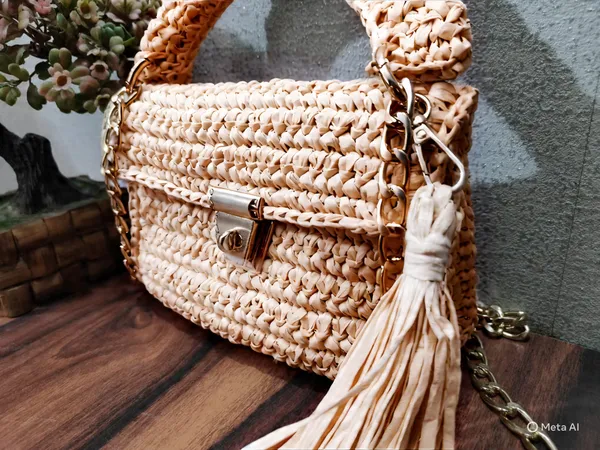 RAFIA_Sling_Handmade_handbag_Small_Dry_grass/Natural_Cane/Chic_Dry_Grass_bag/handbag_from_Manipur/carry_tote_bag_Sling_Bags_White-Crtoon