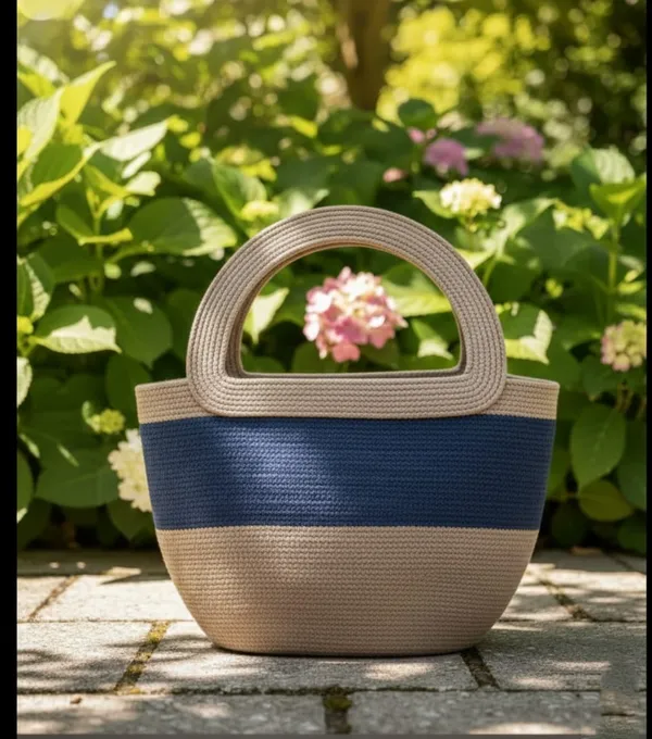Cotton_rope_boho_fancy_handbag_stlish_handmade_.Handmade_cotton_cored_corssbody_Bags_small_purse_with_gold_chain_strap_and_strap_and_clasp,_Elegant_shoulder_bag,
