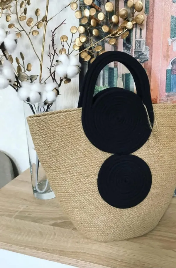 All_the_Cultures_Fabricating_India_Handmade_Small_Dry_/Natural_baskets/Chic_Dry__bag/handbag_from_India/carry_tote_bag_Sling_Bags_White-Crtoon/kids_baskets