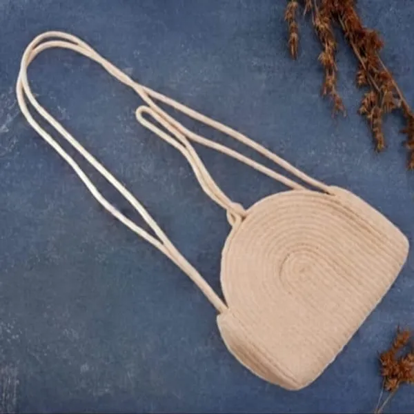 All_the_Cultures_Fabricating_India_Handmade_Small_Dry_/Natural_baskets/Chic_Dry__bag/handbag_from_India/carry_tote_bag_Sling_Bags_White-Crtoon/kids_baskets