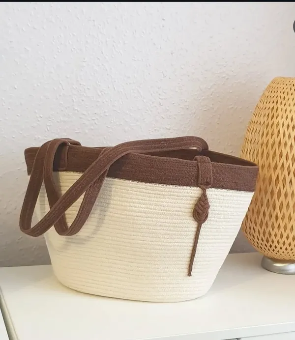All_the_Cultures_Fabricating_India_Handmade_Small_Dry_/Natural_baskets/Chic_Dry__bag/handbag_from_India/carry_tote_bag_Sling_Bags_White-Crtoon/kids_baskets