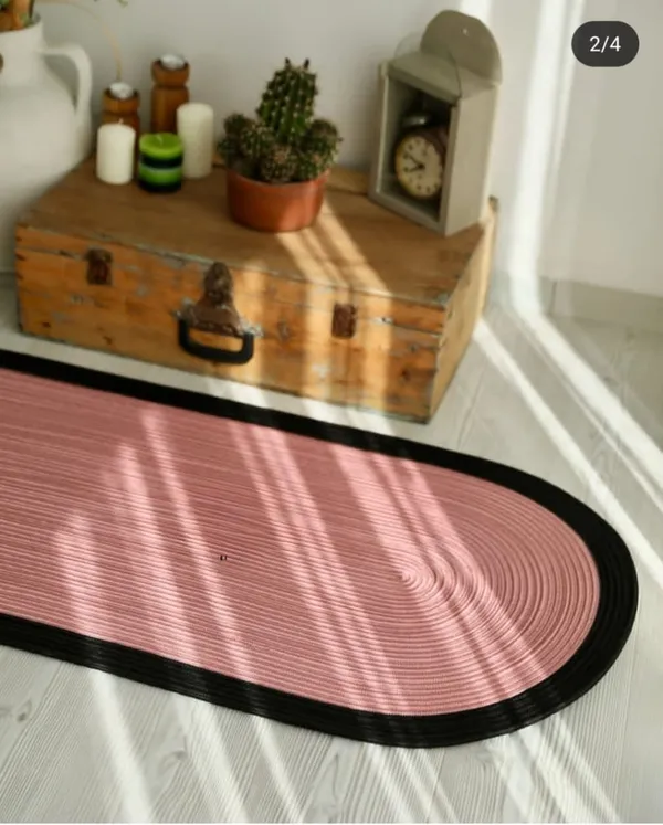 Cotton_Rope/_Jute_/Small_Dry_grass/Natural_Cane/Chic_Dry_Grass_Bag/Super_Area_Rugs/All_Natural_Soft_Jute_Braided_Hand-Woven_Rug_Natural_Black-Pink_Oval_Mat