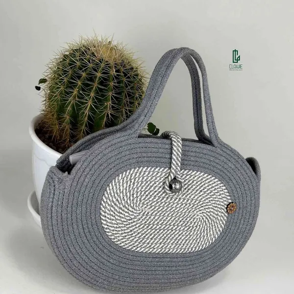 Handmade_cotton_cored_corssbody_Bags_small_purse_with_gold_chain_strap_and_strap_and_clasp,_Elegant_shoulder_bag,