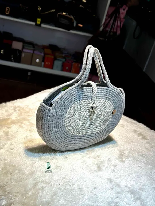 Handmade_cotton_cored_corssbody_Bags_small_purse_with_gold_chain_strap_and_strap_and_clasp,_Elegant_shoulder_bag,