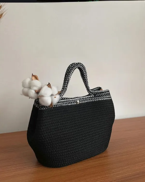 Monochrome_Weave_Tote
