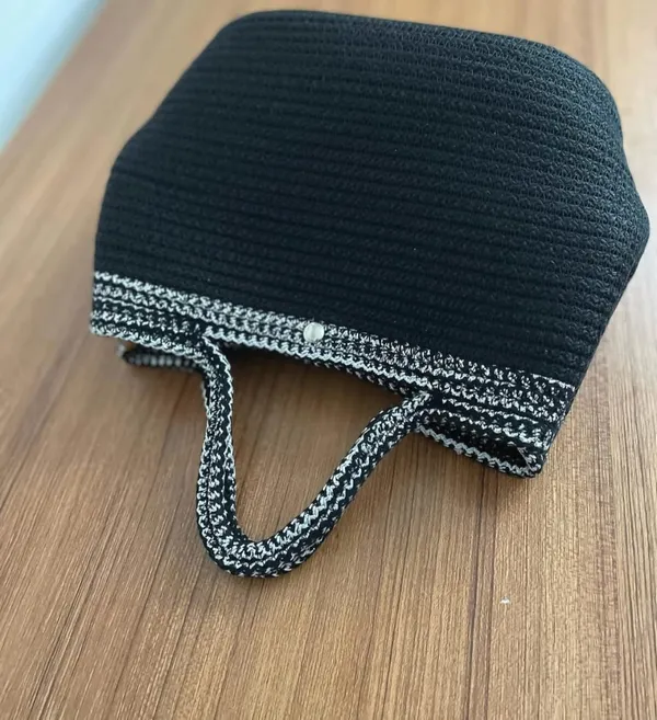Monochrome_Weave_Tote