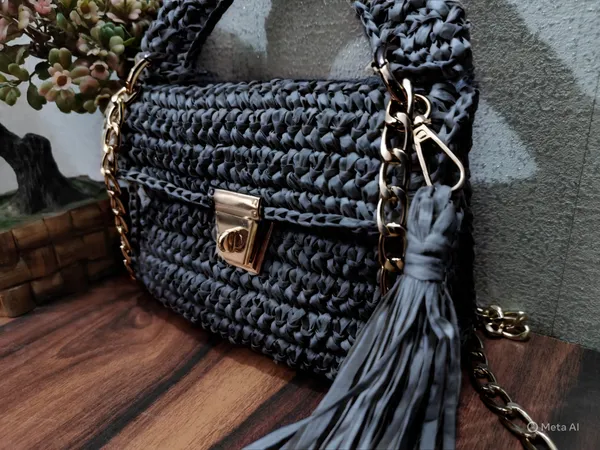 RAFIA_Sling_Handmade_handbag_Small_Dry_grass/Natural_Cane/Chic_Dry_Grass_bag/handbag_from_Manipur/carry_tote_bag_Sling_Bags_White-Crtoon