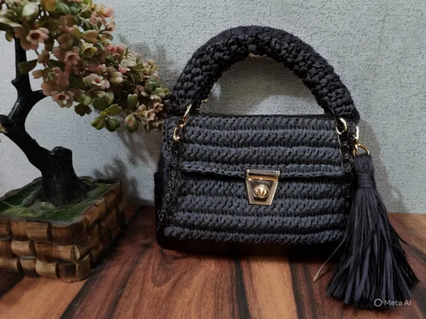 RAFIA_Sling_Handmade_handbag_Small_Dry_grass/Natural_Cane/Chic_Dry_Grass_bag/handbag_from_Manipur/carry_tote_bag_Sling_Bags_White-Crtoon