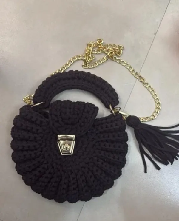 Bantrick_Black_Conch_Crochet_Bag