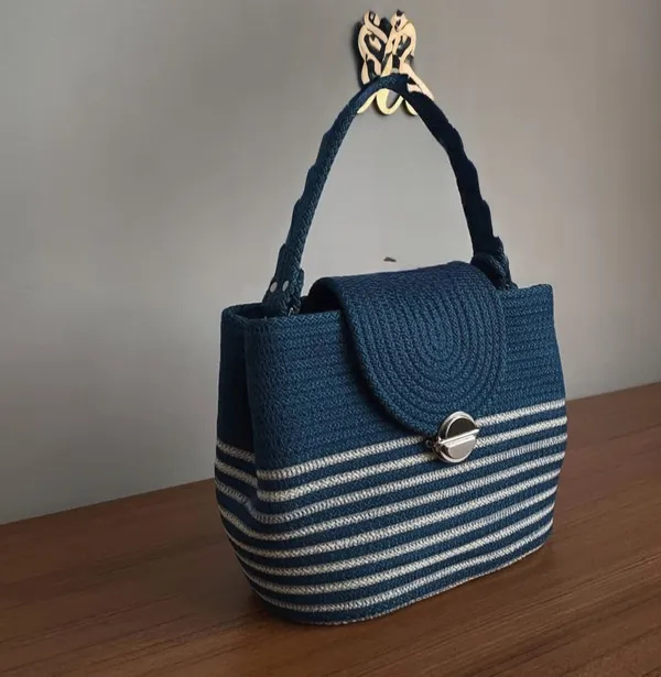 Ocean_Breeze_Handbag_For_Women