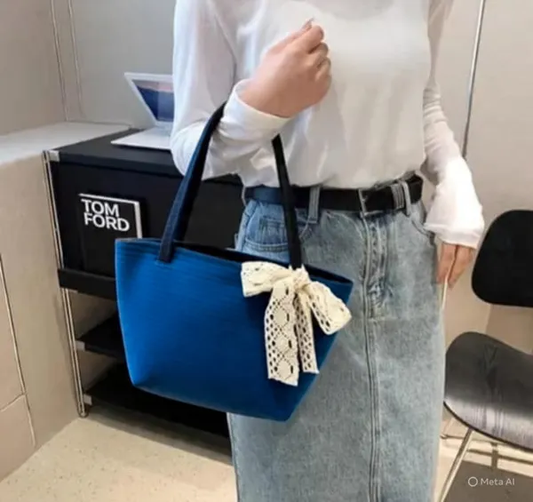 Women_CUTE_FANCY_Bucket_Bag_Casual_Woven_Beach_Handbag_Handmade_Small_Dry_grass/Natural_Cane/Chic_Dry_Grass_bag/handbag_from_Manipur/carry_tote_bag_Sling_Bags_White-Crtoon