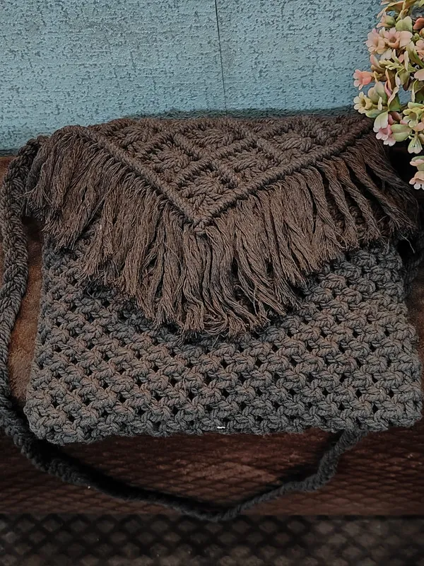 The_Macrame_Bag_Maven/_RoseWoven/Brown_Woven_Wonders/Thereaded_Totes/Chic_Carry/Knots_&_Pocket//Knot_&_Cord/Stylish_Standards/Cozy_Maker/Foliage_&_Flourish_Cotton_Rope/_Jute_/Small_Dry_grass/Natural_Cane/Chic_Dry_Grass_Bag/Farmhouse_Coasters_for_Drinks/Absorbent_Coasterfor_Fabletop_Protection/Women_Coaster,Rustic_Coaster,Rope_Drink_Coaster-Full_Red.
