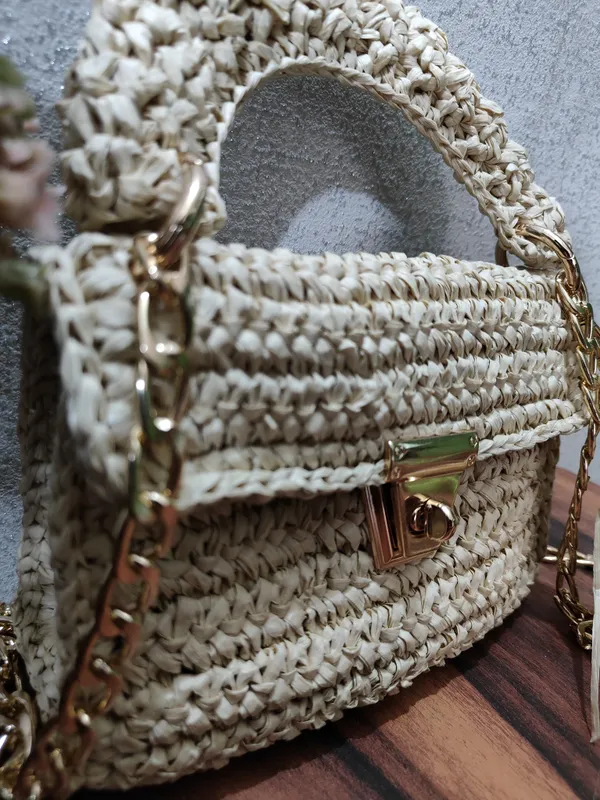 RAFIA_Sling_Handmade_handbag_Small_Dry_grass/Natural_Cane/Chic_Dry_Grass_bag/handbag_from_Manipur/carry_tote_bag_Sling_Bags_White-Crtoon