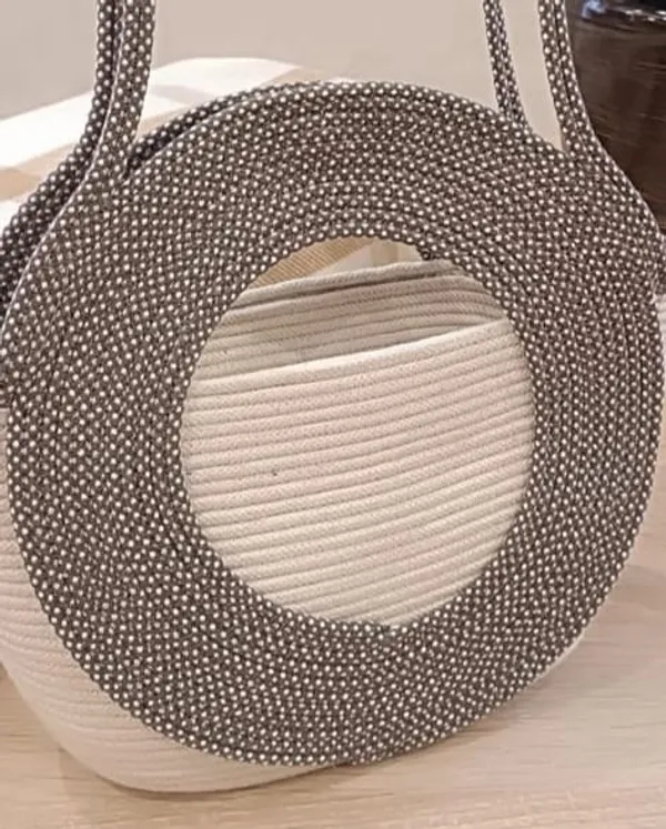 Handmade_cotton_cored_corssbody_Bags_small_purse_with_gold_chain_strap_and_strap_and_clasp,_Elegant_shoulder_bag,