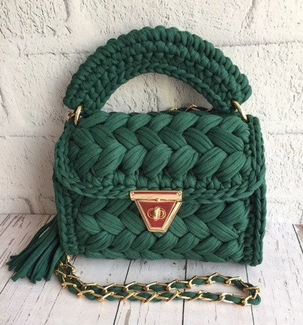 Bantrick_Green_Handwoven_Jute_Tote_Bag_–_Eco-Friendly_Women’s_Handbag