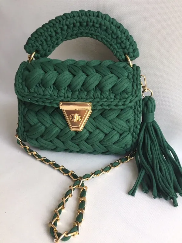 Bantrick_Green_Handwoven_Jute_Tote_Bag_–_Eco-Friendly_Women’s_Handbag