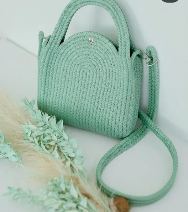 Mint_Breeze_Woven_Crossbody_Bag_For_Women