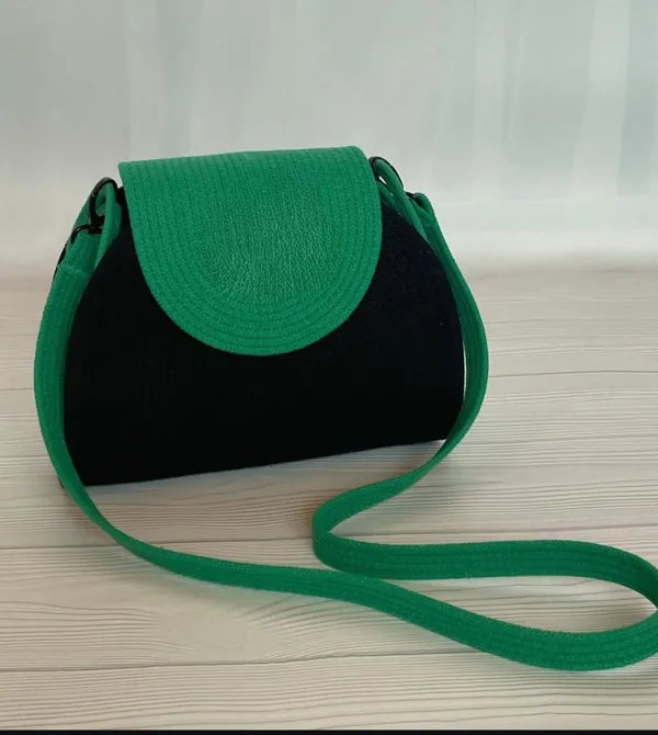 Artisan_Weave_Crossbody_Bag