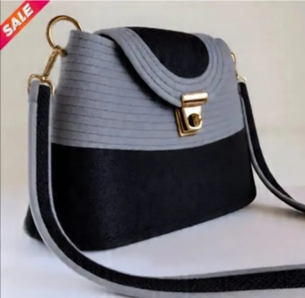 Women_CUTE_FANCY_Bucket_Bag_Casual_Woven_Beach_Handbag_Handmade_Small_Dry_grass/Natural_Cane/Chic_Dry_Grass_bag/handbag_from_Manipur/carry_tote_bag_Sling_Bags_White-Crtoon