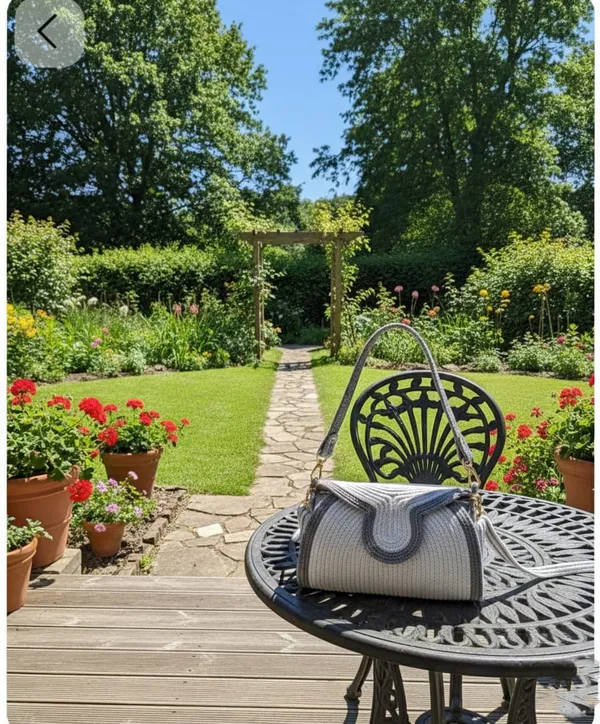 Cotton_rope_boho_fancy_handbag_stlish_handmade_.Handmade_cotton_cored_corssbody_Bags_small_purse_with_gold_chain_strap_and_strap_and_clasp,_Elegant_shoulder_bag,