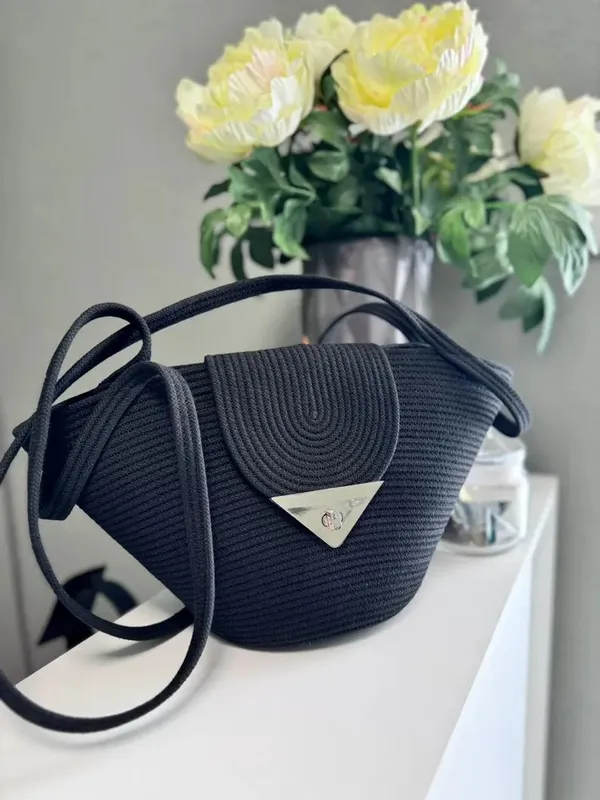 Sophisticated_Handmade_Purse