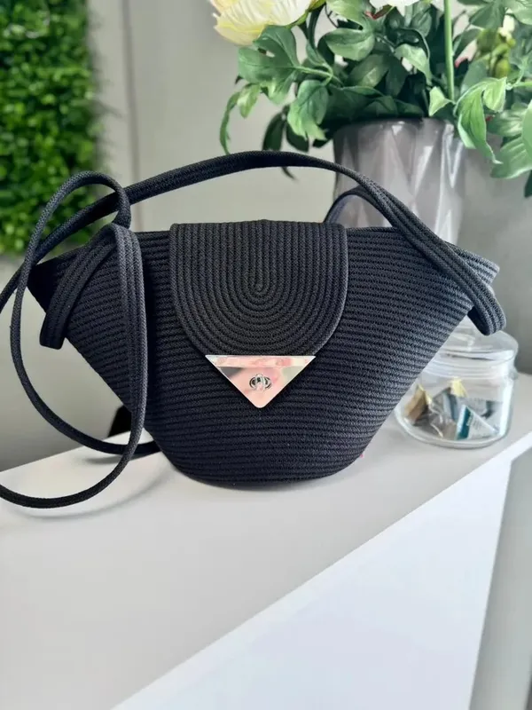 Sophisticated_Handmade_Purse