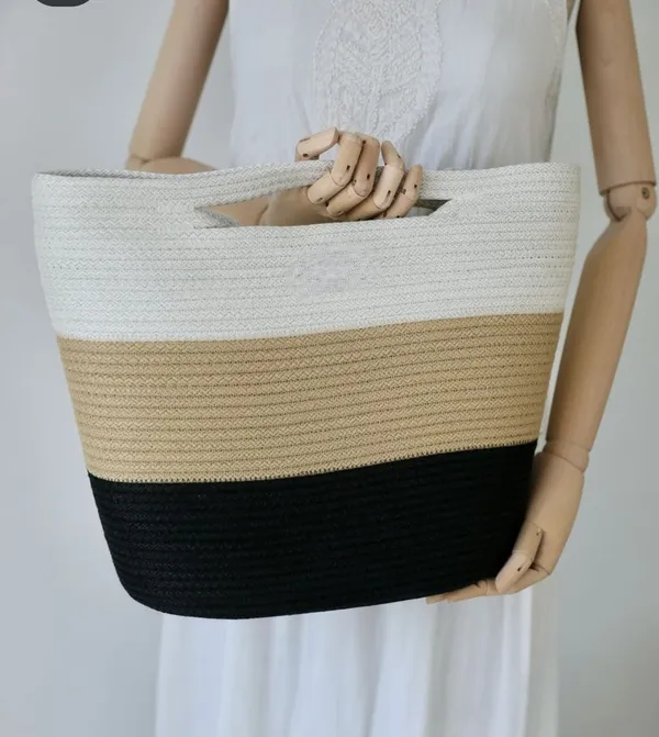 All_the_Cultures_Fabricating_India_Handmade_Small_Dry_/Natural_baskets/Chic_Dry__bag/handbag_from_India/carry_tote_bag_Sling_Bags_White-Crtoon/kids_baskets