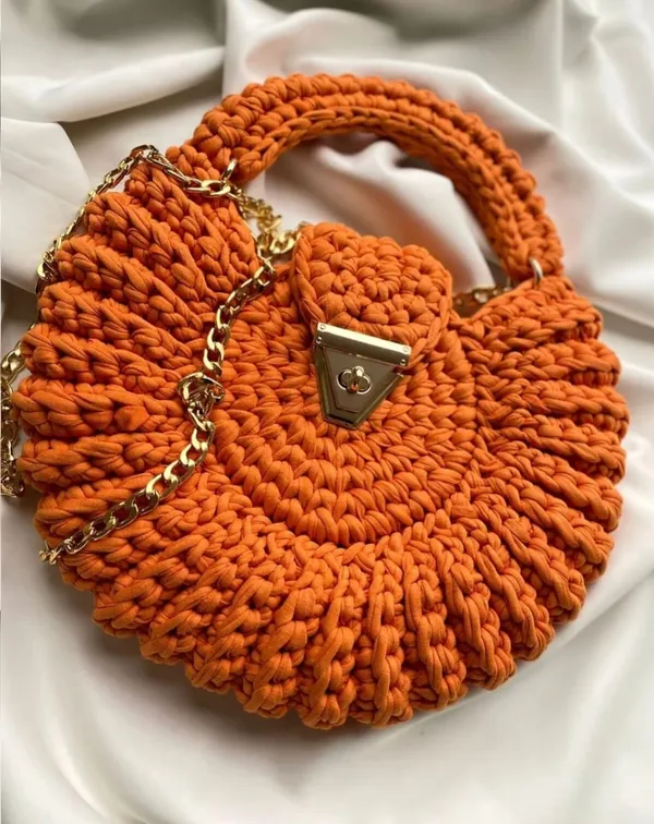 Bantrick_Orange_Conch_Crochet_Bag