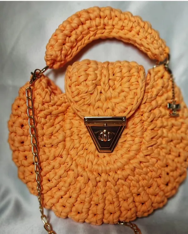 Bantrick_Orange_Conch_Crochet_Bag