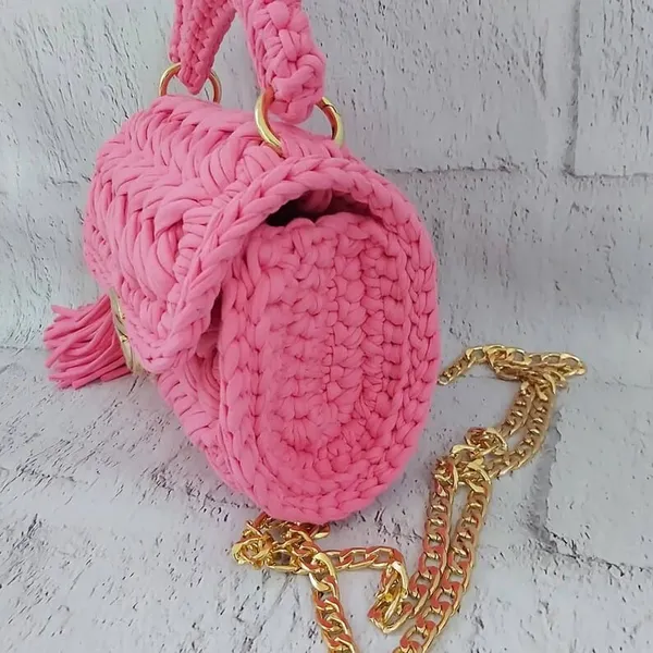 Bantrick_Pink_Handwoven_Jute_Tote_Bag_–_Eco-Friendly_Women’s_Handbag
